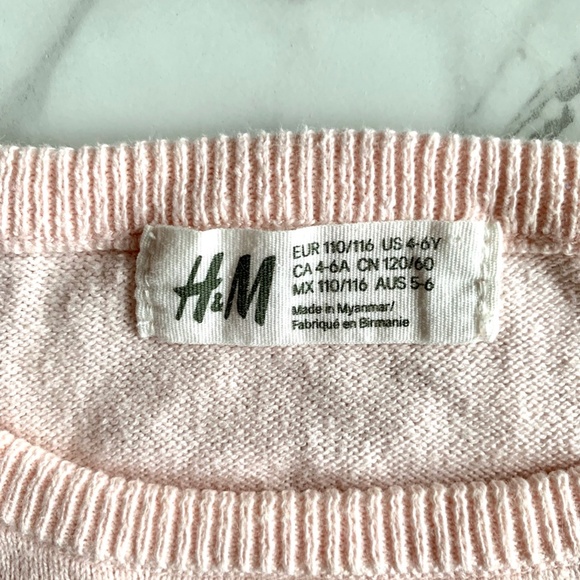 H&M Kids Christmas is Magical Sweater SIZE US 4-6Y - Picture 3 of 3